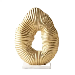 Sculpture en feuille de métal Ornement Finition enduite de poudre noire Sculpture de bureau de luxe Statue pour bureau et chambre à coucher Table - Product Image 5