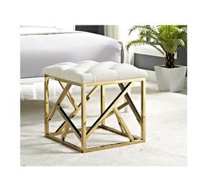 Tabouret de bar ottoamn au design moderne de la meilleure qualité avec dessus en velours bleu mini tabouret en métal argenté et brillant à un bon prix disponible - Product Image 4