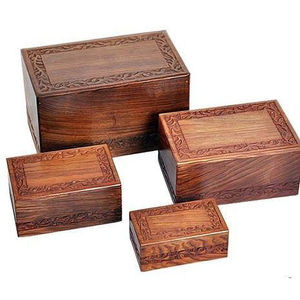 Urnes funéraires pour animaux de compagnie en bois écologiques personnalisées de luxe en gros pour chiens - Prix compétitifs Qualité supérieure Couleur bois naturel Soins des animaux de compagnie - Product Image 4