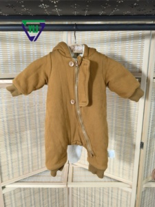 Abrigos de Invierno de Segunda Mano para Bebé al Por Mayor Mameluco Cálido de Algodón con Cremallera y Botón Mameluco de Cachemira Ropa Usada para Niños - Product Image 4