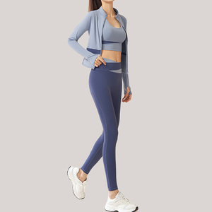 Conjunto de ropa deportiva ligera de dos piezas para mujer Transpirable y de secado rápido Slim-Fit para correr Fitness Logotipo personalizado-Venta al por mayor - Product Image 6