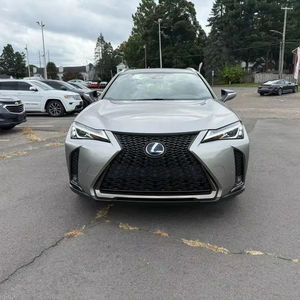 Lexus UX 250h F Sport 2021, Automático, Volante a la Izquierda, Interior de Cuero Claro, Camioneta 4x4 con Neumáticos R19 y Cámara Trasera - Product Image 1