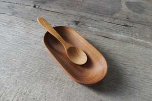 Bandeja ovalada de Caoba Africana hecha a mano: plato de madera rústico para servir - Product Image 5