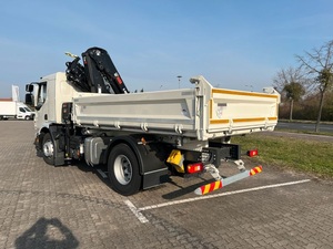 Camión de Carga Usado VOLVO FE 320 2022 con Grúa 4x2 Automático Diésel Euro 5 para Construcción y Transporte - Product Image 3