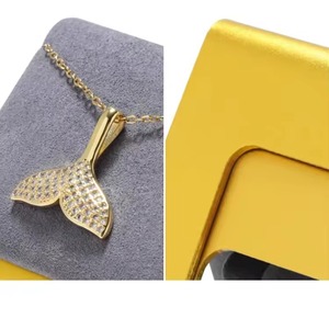 Support de bijoux au design unique pour organiser les bagues, les boucles d'oreilles et les colliers, parfait pour la décoration de la coiffeuse et les cadeaux élégants. - Product Image 4