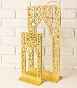 Calendario Decorativo de Metal para Mesa de Ramadán con Estilo Islámico Tradicional |   Duradero e Impermeable para Escritorio y Mesa - Product Image 1