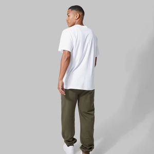 กางเกงผู้ชายเอวกลางระบายอากาศระบายอากาศได้ดีน้ำหนักเบาสไตล์ลำลองออกแบบโลโก้ได้ตามต้องการ - Product Image 6