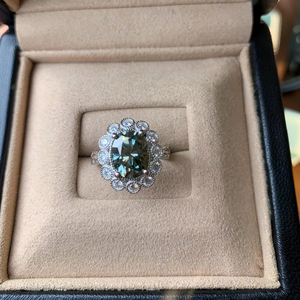 Anillo Moissanite Original Diamante Halo Flor Gris Oscuro Corte Ovalado 925 Joyería Fina de Plata para Bodas Novias Compromiso y Fiestas - Product Image 1