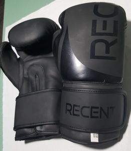 Guantes de Boxeo MMA Negros Mate - Cierre de Gancho y Bucle Ligeros, Material de PU+Esponja para Entrenamiento y Sparring de Adultos - Product Image 4