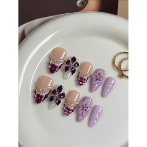Violet <b>Sculpted</b> Petal Press-on Nail Art - Product Image 4