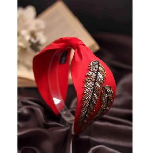 Diadema de perlas y semillas de moda para mujeres y niñas con elementos decorativos multicolores y diseño elegante de primera calidad - Product Image 5