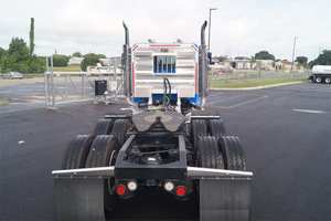 Camion tracteur poids lourd 6x4 avec cabine couchette, moteur diesel, pour transport longue distance, prêt à l'emploi - Product Image 3