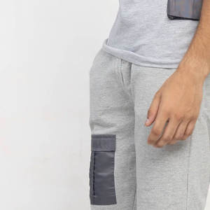 กางเกงขาสั้นเบอร์มิวดาสำหรับผู้ชายกางเกงขาสั้นเบอร์มิวดาขนาดผู้ใหญ่สวมใส่สบายและระบายอากาศได้ดีมีรูปแบบสีทึบทันสมัยใหม่ - Product Image 6