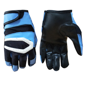 Gants de football américain personnalisés SEAMER WEAR avec logo imprimé pour adultes - Légers, pliables, écologiques, avec chambre à air en caoutchouc haute performance - Product Image 6