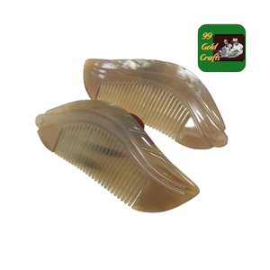 Peigne de luxe en corne de boeuf avec dents larges pour le démêlage de la barbe et des cheveux-Matériau naturel pour un coiffage en douceur et le bien-être - Product Image 2