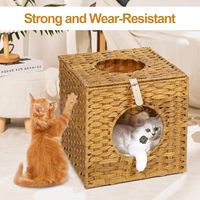 Maison pour animaux en rotin faite à la main, très prisée, avec jouet suspendu en forme de balle à motif animal et coussin en coton, du Vietnam