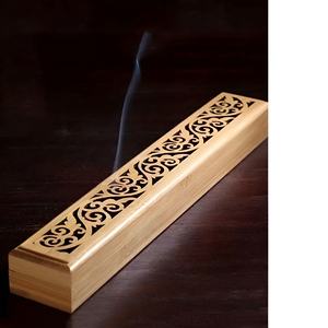 Quemador de incienso de estilo árabe hecho a mano para decoración del hogar, de madera con grabado de latón, quemador de incienso para fragancia del hogar - Product Image 1