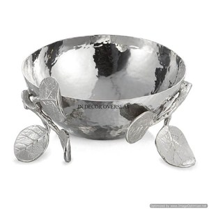 Fully Silver Color Finishing Shiny Polished Hammered Texture Round Shape Metal Serving And <b>Table</b> Decor Bowl With Leaves Design - Product Image 1