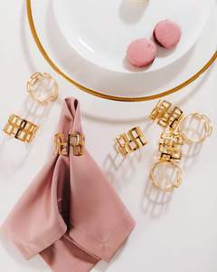 Anneau de serviette carré en métal contemporain élégant, or rose, ajouré, élégant, porte-serviettes, décoration de table à manger élégante pour mariage - Product Image 6