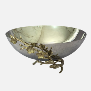 Cuenco redondo de Metal pulido de alta calidad con acento de rama de flores, cuenco decorativo para el hogar de diseño antiguo para bodas o cualquier evento - Product Image 1