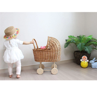 Vente en gros de poussettes pour bébés en rotin tressé écologique, fabriquées à la main, meubles pour enfants en provenance du Vietnam