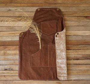 Tablier en cuir avec logo de haute qualité, taille adulte, réglable, dos croisé avec poches LPN-0072 - Product Image 4