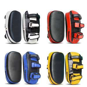 Manoplas de boxeo curvadas hechas de cuero Target Boxing Pads Training Focus Pads Kick Boxing Maui Thai MMA Protector bucal Guantes DE BOXEO - Product Image 6