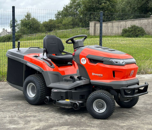 Tractor Cortacésped Husqvarna TC220T Hidrostático con Recolector de Césped en Venta - Product Image 1
