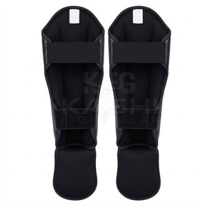 Protège-tibias de kickboxing au design optimal avec ajustement réglable pour une utilisation en boxe, arts martiaux et entraînement sportif - Product Image 2