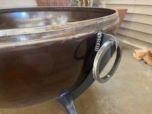 Brasero de Alta Calidad con Chimenea 
 Brasero de Leña de Hierro 
 Brasero de Alta Temperatura - Product Image 2