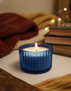 Velas Aromáticas de Vidrio Personalizadas con Diseño de Costillas, Logotipo de Marca Personalizado y Caja Personalizada para Decoración del Hogar - Product Image 1