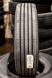 Pneu commercial tout-terrain 295/80R22.5 Construction renforcée pour la logistique de la construction - Product Image 6