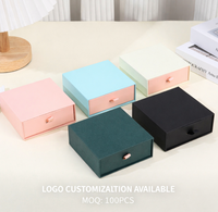 Boîtes à bijoux personnalisées haut de gamme pour les grossistes et les fournisseurs de cadeaux, emballage rigide de qualité supérieure avec design personnalisé OEM ODM
