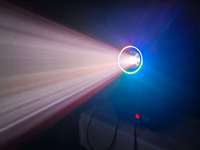 Projecteur à tête mobile LED professionnel 250W BSW 5000K Lumière du jour Activé par le son/DMX512 IP33 pour scène Événement Club KTV Disco Église