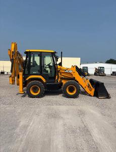 Chargeuse-pelleteuse JCB 3CX Site Master 8,20 tonnes 4x4, 74 CV, moteur diesel 3,0 L, hydraulique 132 L/min, profondeur de fouille 5,65 m et godet de 1,0 m³ - Product Image 1