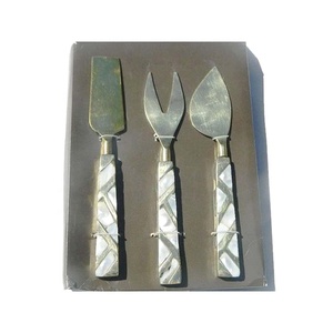 Ensemble de fromage de luxe en acier inoxydable 3 pièces en argent avec conception de poignée unique Couverts royaux de haute qualité pour la maison de mariage - Product Image 4