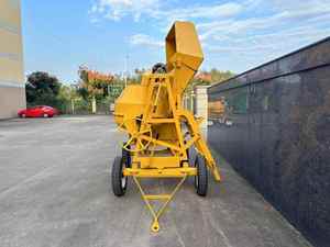 Mezcladora de Concreto de Acero Diésel de 350L, Tambor Móvil con Capacidad de Descarga de 500L, Fácil Mantenimiento para la Construcción - Product Image 2
