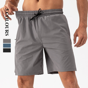 Pantalones cortos deportivos transpirables de secado rápido para hombre con logotipo personalizado, entrenamiento físico informal, tira reflectante, diseño de impresión sólida, LICRA - Product Image 1