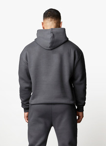 Chándal Gris para Hombre, Grueso y Transpirable, con Etiquetas de Diseño de Logotipo Personalizado |   Material de Poliéster/Algodón |   Productos Huzaifa - Product Image 4