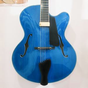 Guitare électrique artisanale Yunzhi <span class=keywords><strong>Jazz</strong></span> Hollow Body, finition nitro bleu brillant, corps en épicéa massif et érable flammé, manche en ébène, fabriquée par un lutier - Product Image 1