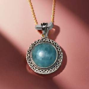 Pendentif en argent sterling 925 unisexe de créateur élégant pierre de cristal de guérison naturelle en rhodium avec cabochon en larimar vert - Product Image 1