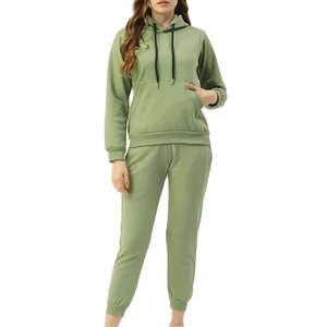 Nuevo chándal transpirable con estilo de bolsillo para mujer, ropa de calle diseñada con estampado, chándal elegante para mujer, chándales deportivos personalizados para correr - Product Image 1