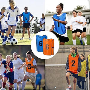 Bavoirs d'entraînement de football personnalisés avec fonctions d'évacuation de la sueur et anti-odeurs, bavoirs de football avec logo personnalisé pour adultes et équipes de jeunes - Product Image 4