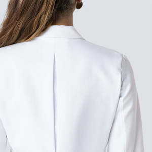 Manteau blanc pour femmes pour les médecins médicaux à manches longues Convient aux femmes Uniformes de laboratoire Scrubs Nouveau Haute Qualité - Product Image 4