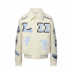 Chaqueta de Béisbol al Por Mayor con Logo Personalizado Forro Acolchado de Algodón Adicional Manga de Cuero y Lana Chaqueta de Invierno - Product Image 1