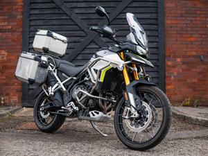 มอเตอร์ไซค์สปอร์ต Tiger 900 GT Pro 888cc ปี 2026 สีแดง พร้อมชิลด์บังลมและโซ่โอริง มาตรฐานยูโร 5 ความเร็วสูงสุดเกิน 80 กม./ชม. ขาย - Product Image 6