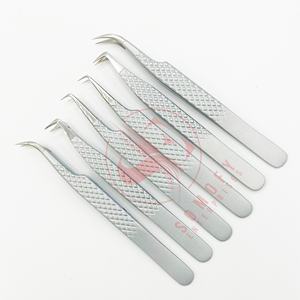 Pinzas de Belleza Curvas de Acero Inoxidable Somofy Enterprises para Extensión de Pestañas, Punta de Fibra para Volumen, 10 mm, Puntas Lisas y Dentadas - Product Image 2