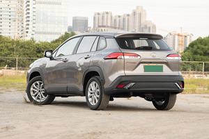 Usado, Seguro, Espacioso, Equipado con Tecnología para SUV, Motor Turbo, Luces LED Automáticas, Techo Solar, Asientos Eléctricos, Distancia Entre Ejes de 2640 mm - Product Image 4