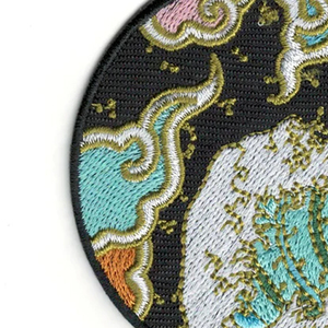 Patch brodé en tissu chenille aux couleurs vives pour vêtements, accessoires, sacs à dos, surface lisse, qualité de fil nette - Product Image 6