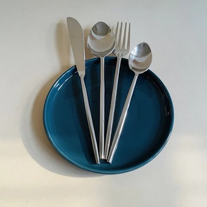 ช้อนสแตนเลสเคลือบเงากระจกแบบพรีเมี่ยมสำหรับโต๊ะอาหารการเสิร์ฟและใช้ในชีวิตประจำวันเหมาะสำหรับใช้ในบ้าน - Product Image 2